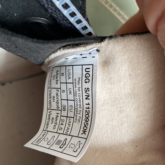 UGG boots - Picture 6 of 7